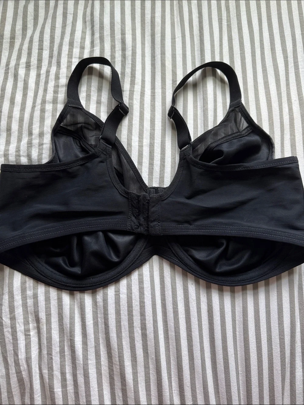 Black Underwire Full-Coverage Bra